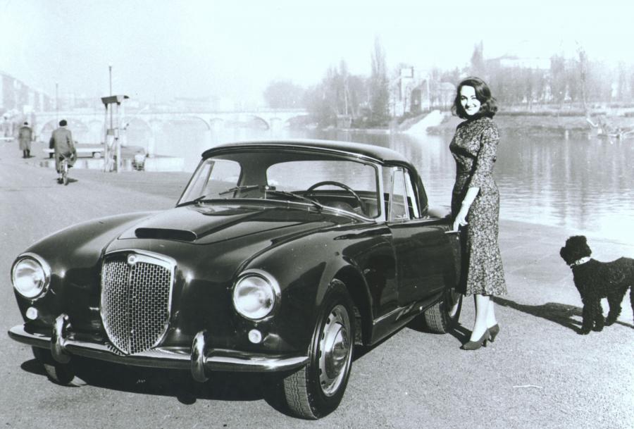  Lancia Aurelia 1950 года  (фото 5 из 15)